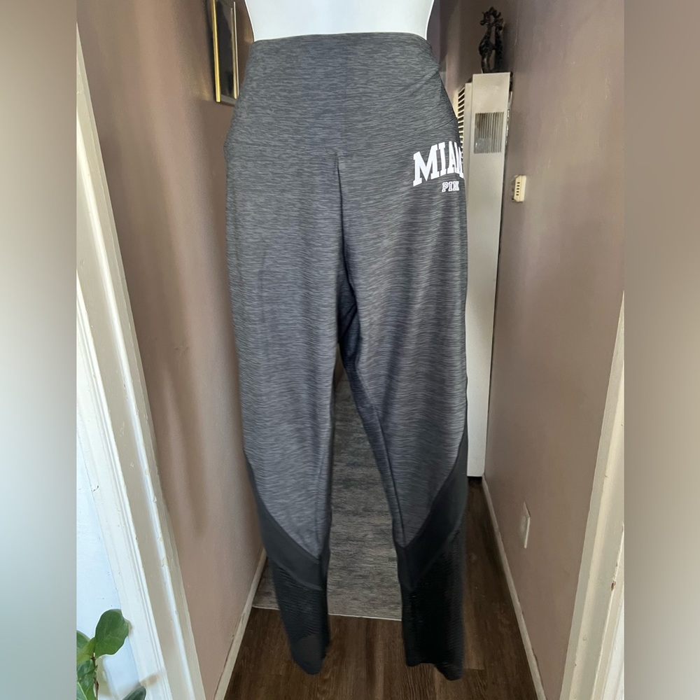 Pink By Victoria Secret Leggings Large NWT